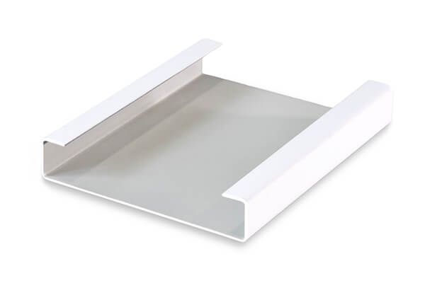 Fabrication de cloisons métalliques avec profil en C